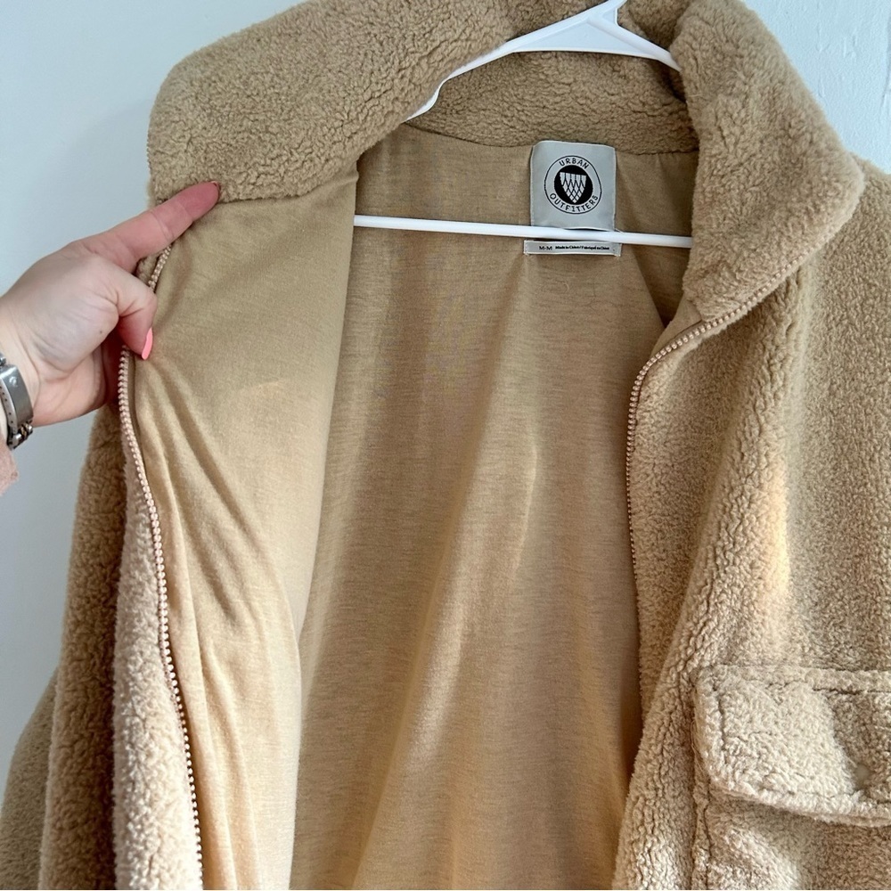 Urban Outfitters Tan Teddy Fleece Bomber Jacket Oversized Pockets - Picture 5 of 7